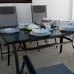 Leona Villa