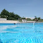 Leona Villa Medolino