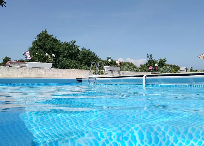 Leona Villa Medolino