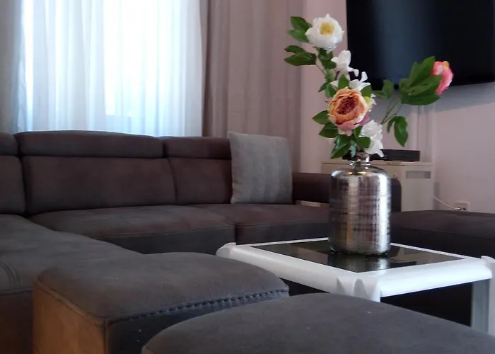 Leona 빌라 메덜린